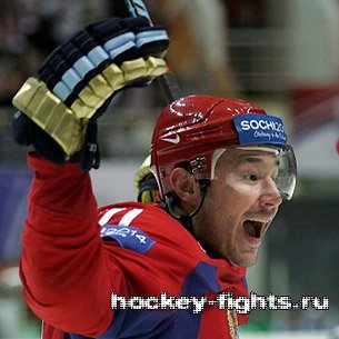 Илья Ковальчук считает, что драки в хоккее запрещать нельзя, а вот допингу в нём не место